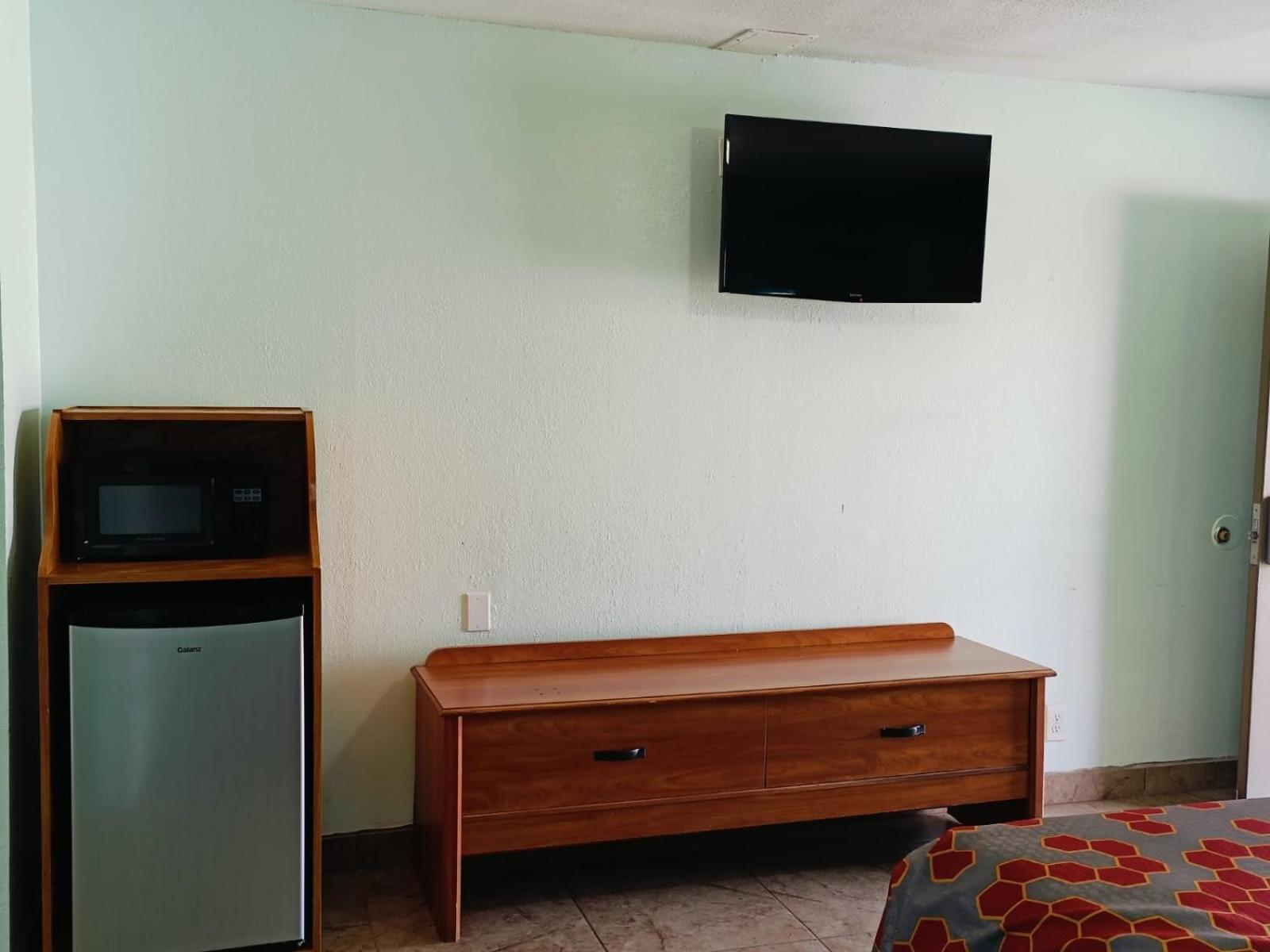 Budget Inn By Oyo Edinburg Hwy 281 Екстер'єр фото